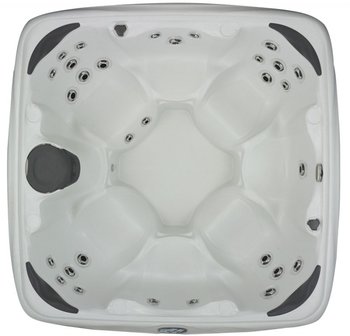 7 persoons jacuzzi